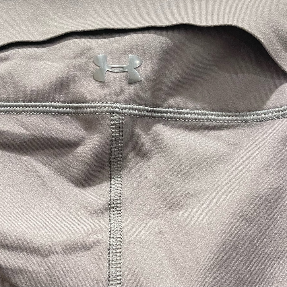 NWT! UNDER ARMOUR Gray Full Length Leggings! - Picture 3 of 6